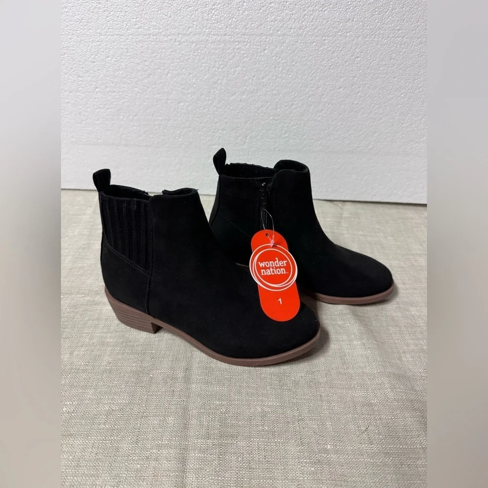 Wonder Nation Girls Black Ankle Boots Size 1”Side Zip Chelsea Style New